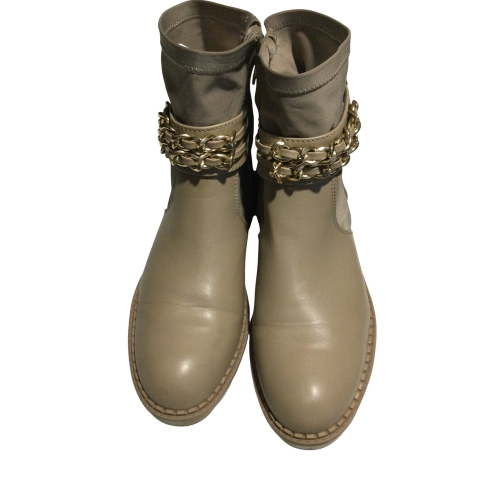 Jones New York‎ Taupe Beige Sock Ankle Boots Gold Chain Detail Lug Sole Womens 9